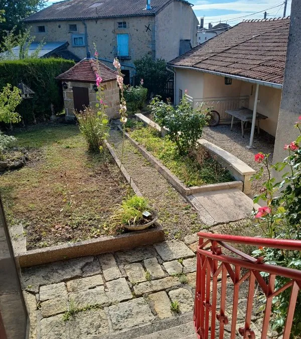 Photo 3