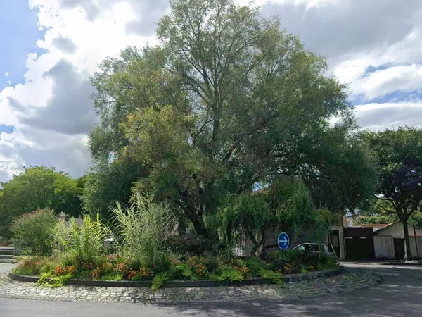 Parking 75 m²