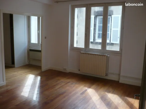 RIOM-F3-50M² et GARAGE+cour-599+140 compris chauffage