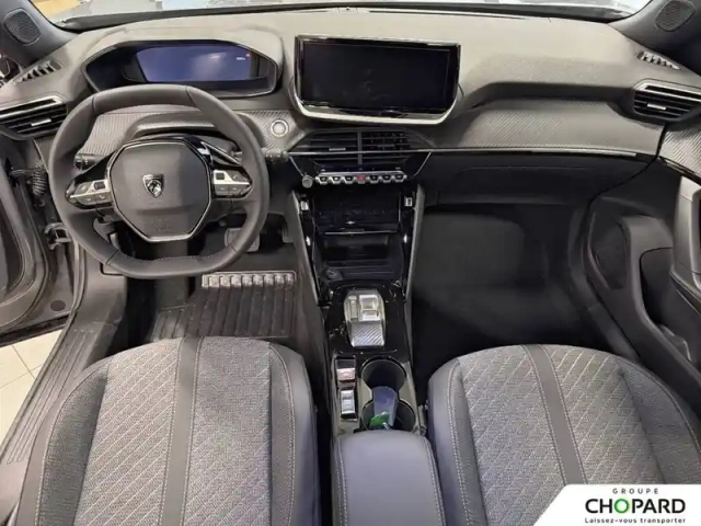 Peugeot 2008 hybrid 145 e-dcs6 — photo 13