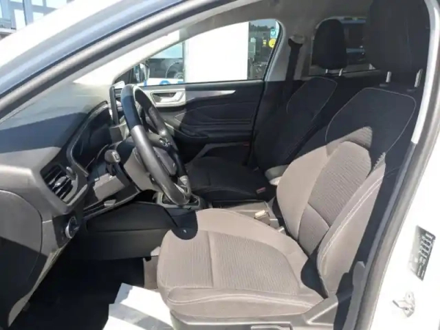 Ford Focus 1.0 ecoboost 125ch stop&amp;start titanium — photo 16