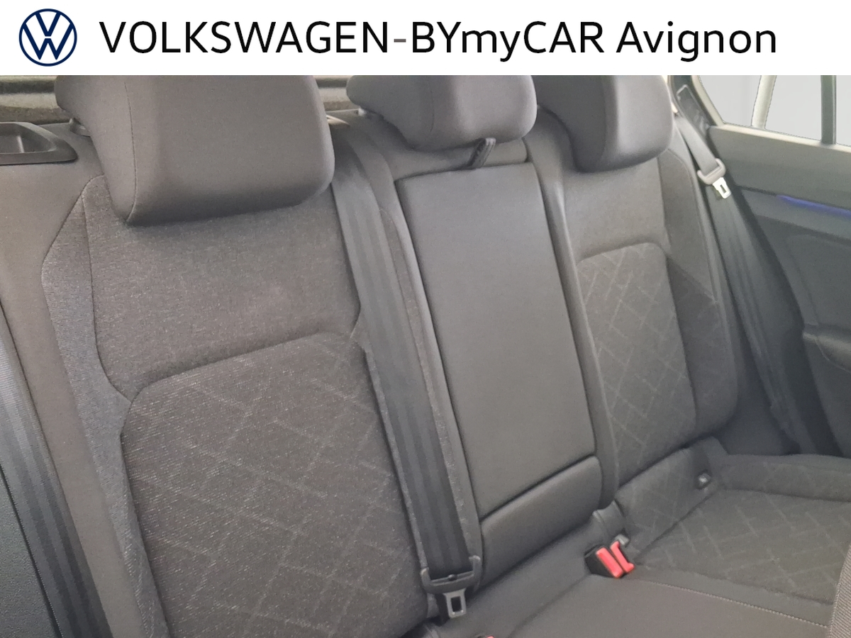 Volkswagen Golf 1.0 eTSI OPF 110 DSG7 — photo 33