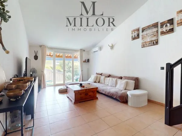 SAINT-MARTIN-DU-VAR - DERNIER ÉTAGE, 5 PIÈCES AVEC MEZZANINE ET DEUX BALCONS