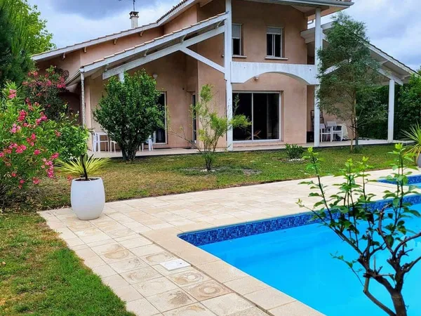 Maison 5 pièces 135 m²