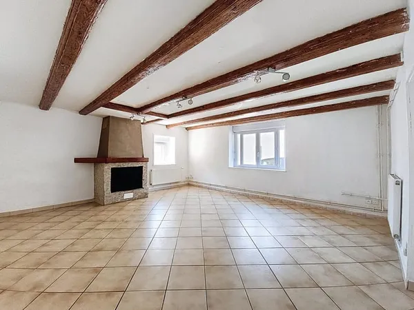 Maison 1900 pleine de charme et prête à revivre