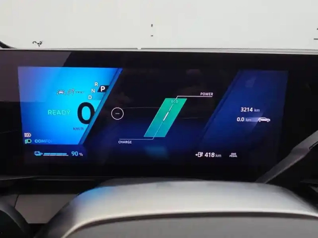 Renault Megane e-tech 220 ch autonomie confort gsr2 — photo 260