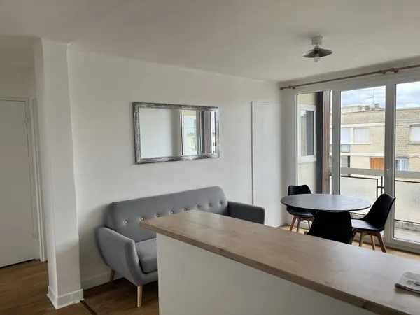 Propose Colocation 70m² - 3 ch hyper centre Caen (14)