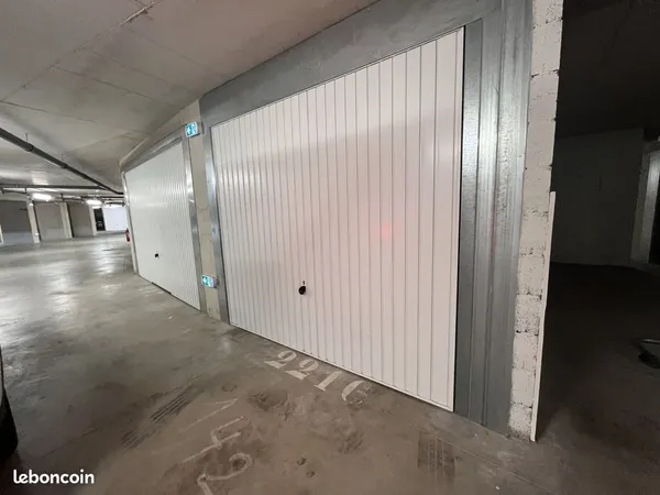 Parking/box 15 m² Le cap d agde