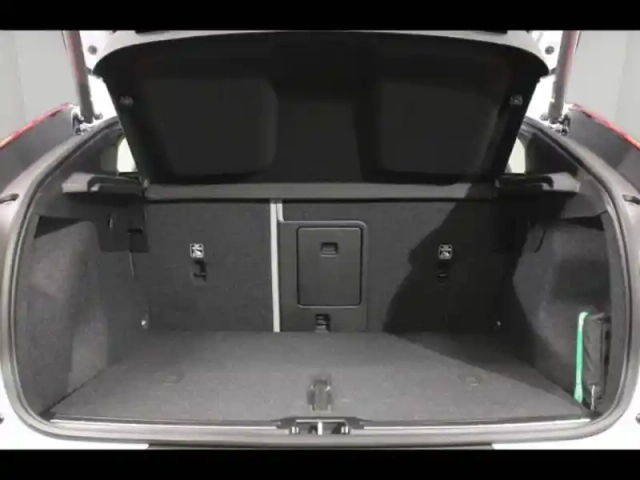 Volvo C40 recharge extended range 252ch ultimate — photo 41