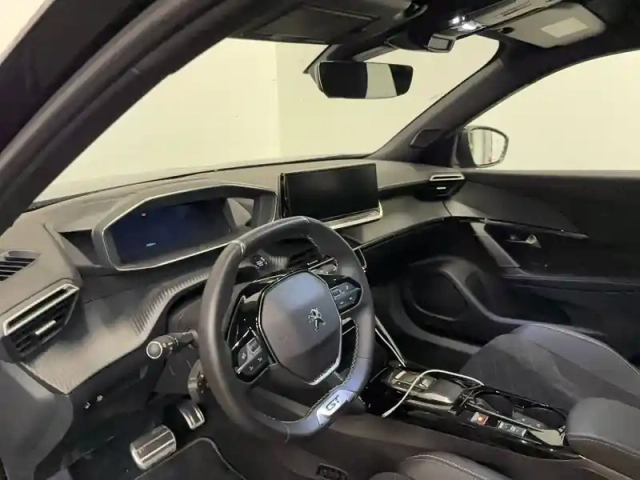 Peugeot 2008 electrique 50 kwh 136 ch — photo 49