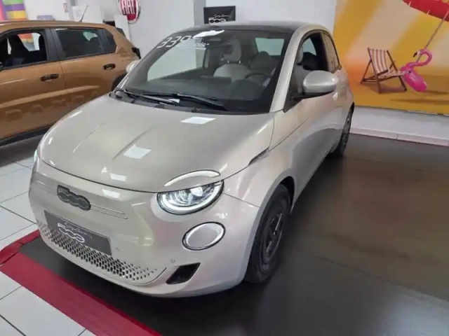 Fiat 500 e 118ch giorgio armani collectors edition my25