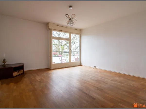 Plaisance - Appartement T3, cave et parking libre