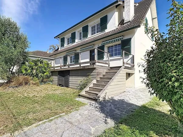 Maison 6 pièces 175 m²