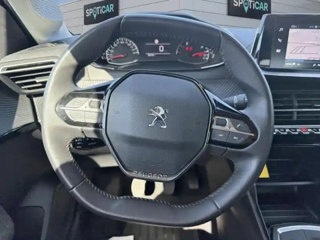 Peugeot 208 puretech 100 s&amp;s bvm6 style — photo 12
