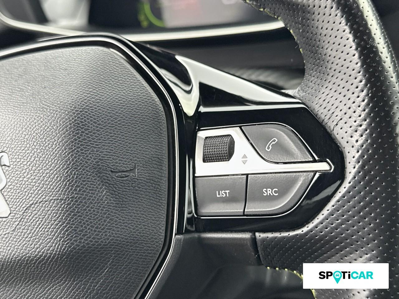 Peugeot 2008 1.2 puretech 130ch s&s gt — photo 17