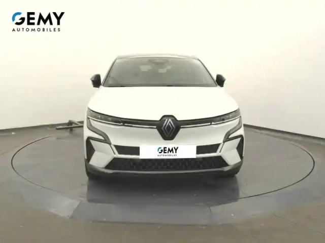 Renault Megane e-tech 220 ch autonomie confort gsr2 — photo 2