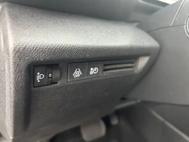 Citroën C4 e- 136 ch automatique — photo 20