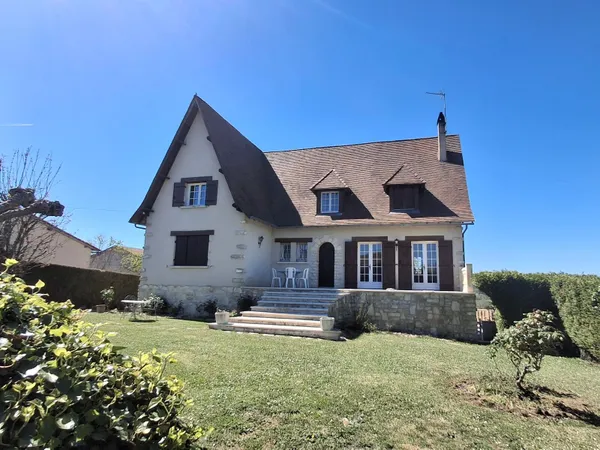 Maison 8 pièces 290 m²