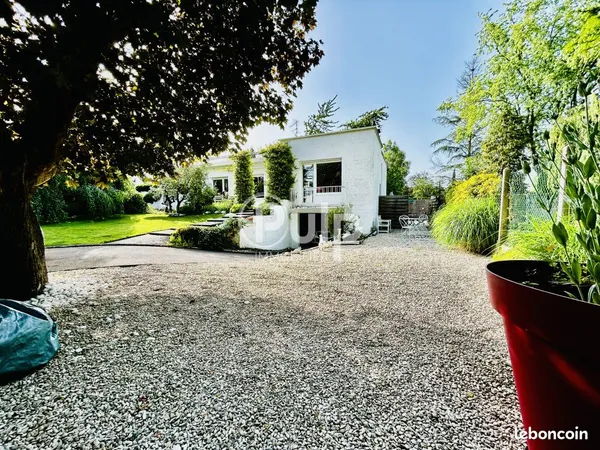 Maison 5 pièces 162 m²