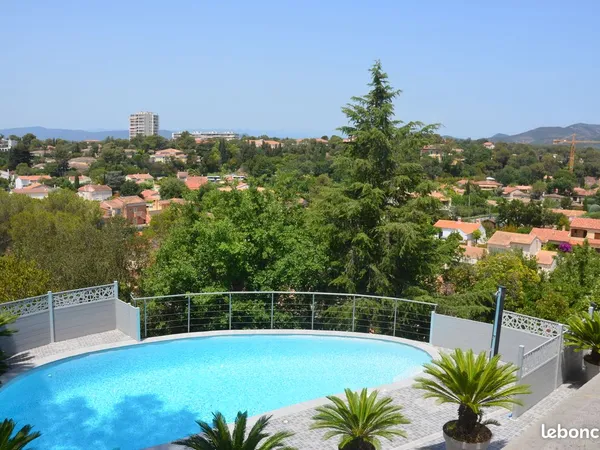 Villa 5 chambres avec piscine — vue Estérel, hauteurs de Saint-Raphaël