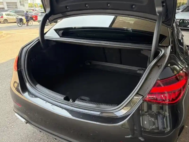 Mercedes Classe C 220 d berline amg lin — photo 37