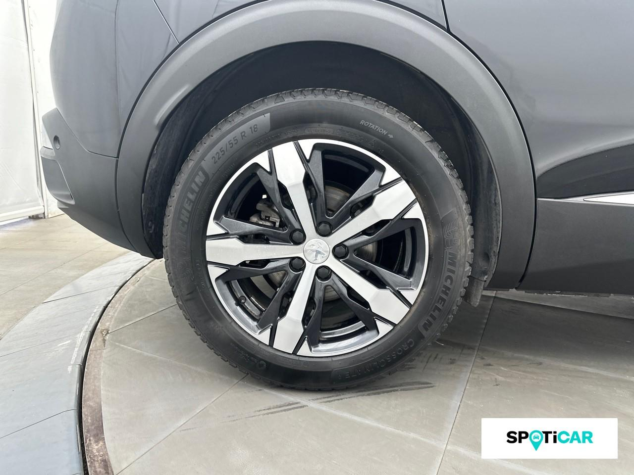 Peugeot 3008 1.2 puretech 130ch s&s roadtrip eat8 — photo 11
