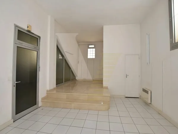Bureau / Local en centre-ville de Béziers