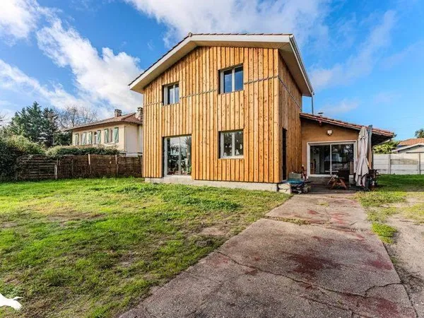 Maison 5 pièces 134 m²