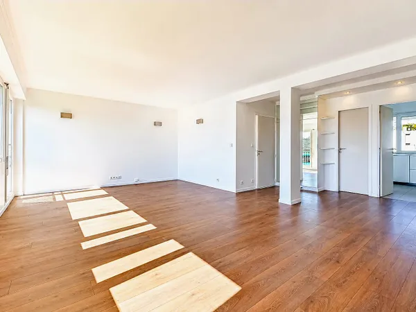 Vends appartement refait à neuf avec vue dégagée