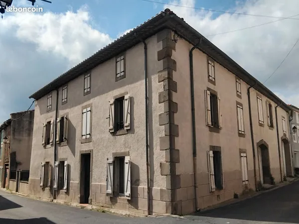 Maison 8 pièces 213 m²