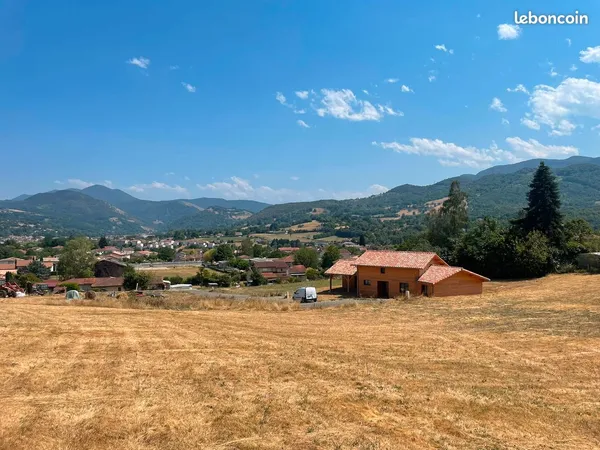 Rare sur les hauteurs de Saint-Girons - Les 2 derniers lots disponibles