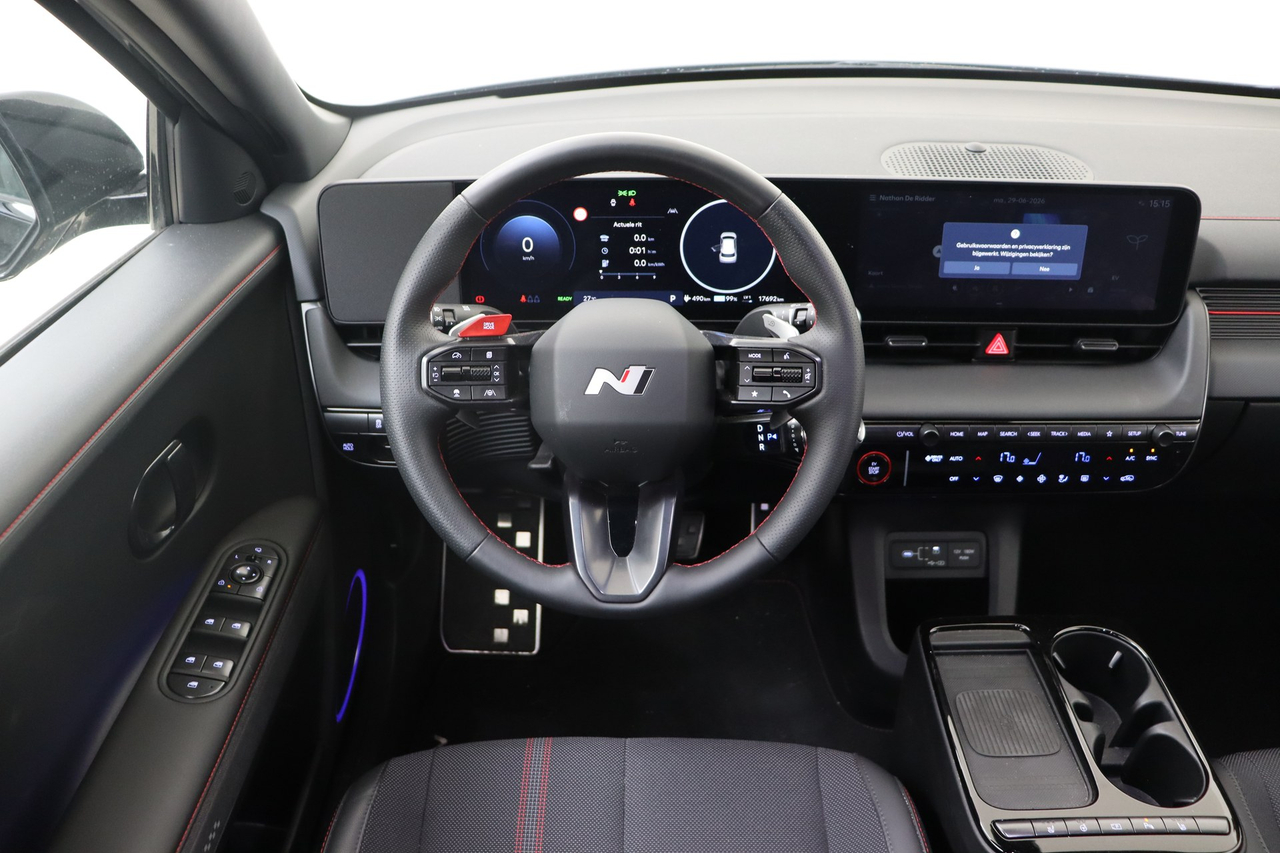 Hyundai Ioniq 5 — photo 12