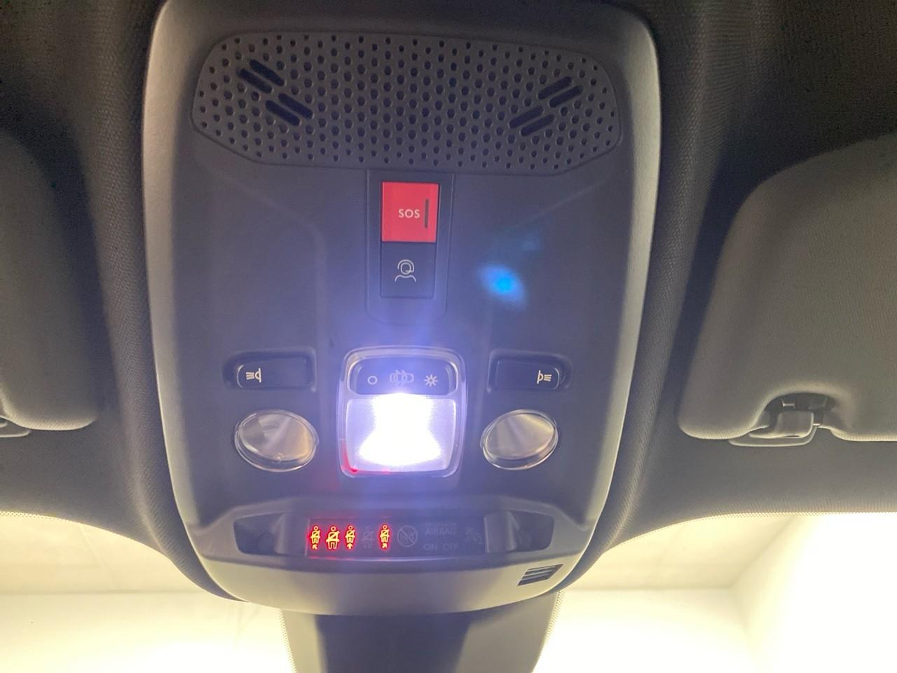Peugeot 2008 puretech 100 s&s bvm6 allure — photo 16