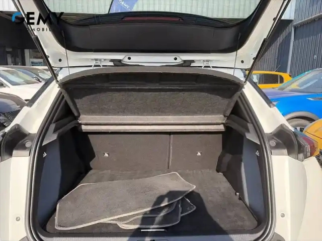 Peugeot 2008 puretech 155 s&amp;s eat8 — photo 6