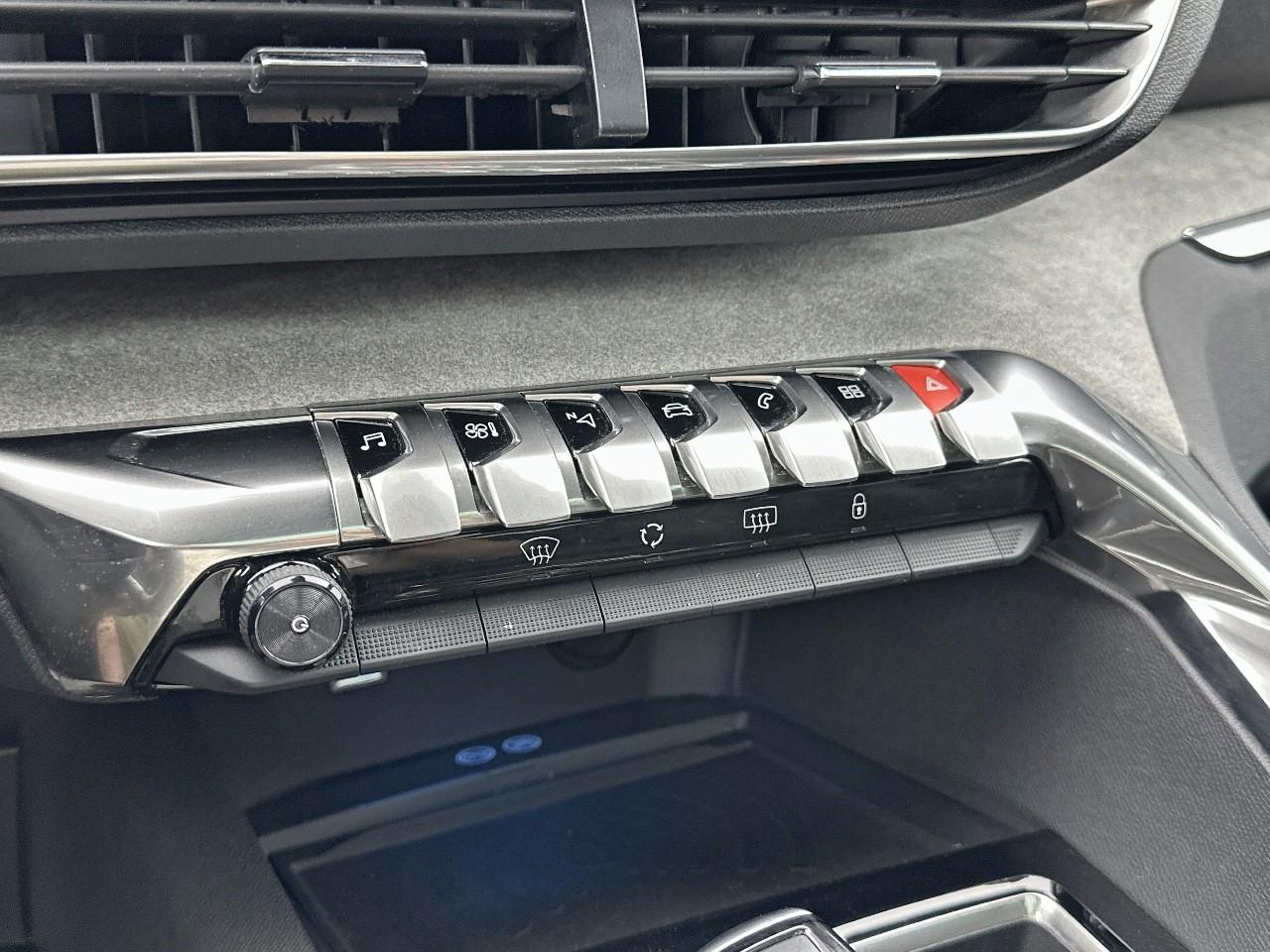 Peugeot 3008 puretech 130ch s&s eat8 gt — photo 27