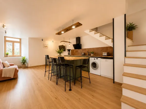 EXCLUSIVITÉ – APPARTEMENT T2 RÉNOVÉ AU CENTRE-VILLE DE RÉGUSSE