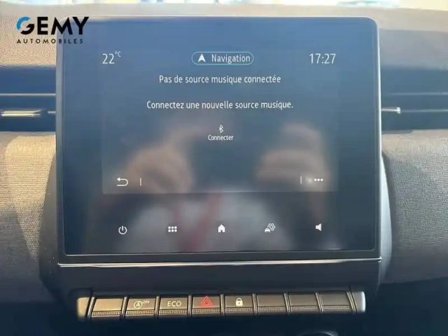 Renault Clio tce 90 ch — photo 20
