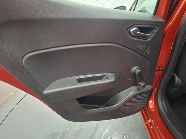 Renault Clio tce 90 — photo 24