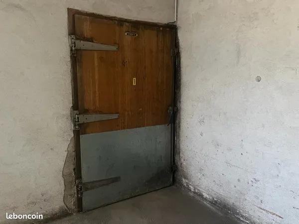 Garage et parking Location Courpière 120€