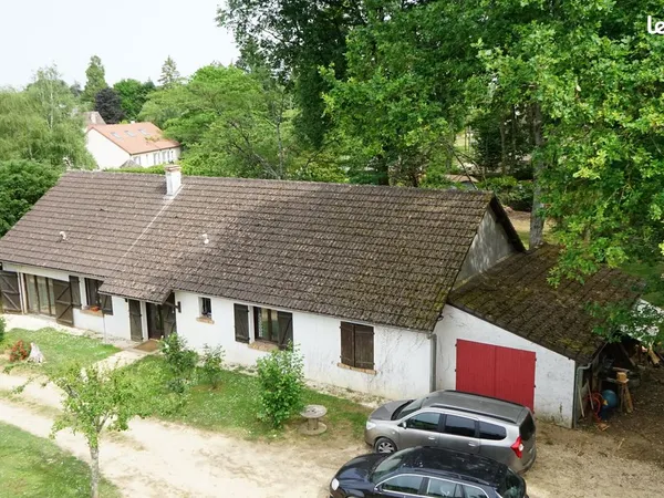 Terrain constructible arboré au calme - Vue forêt d'Allogny - Sans vis-à-vis