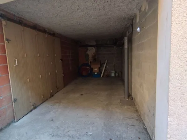 Garage fermé 18m2 Agen centre