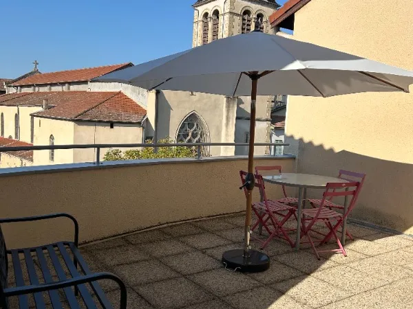 Duplex meublé atypique terrasse 18 m2