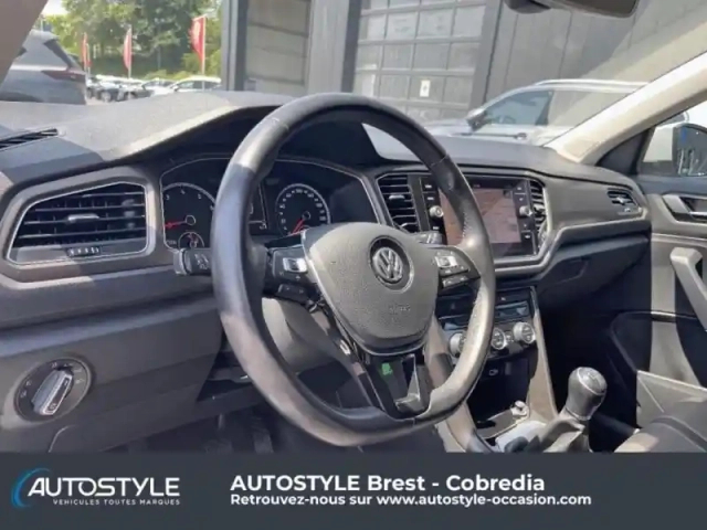 Volkswagen T-Roc 1.0 tsi 115ch lounge — photo 24
