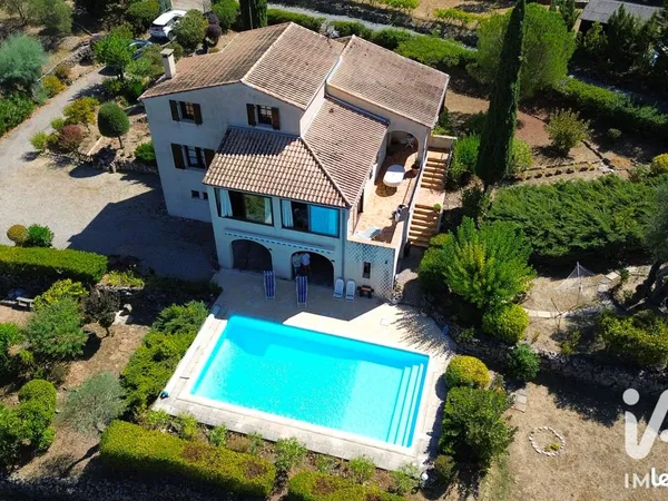 Maison familiale 5 pièces 139 m²