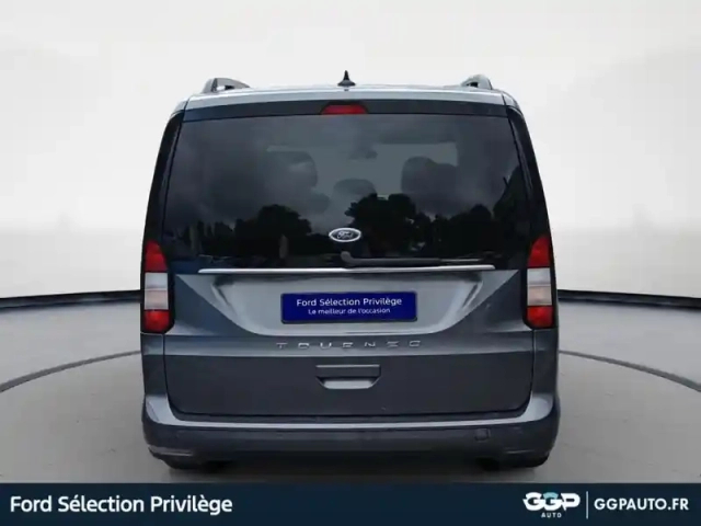 Ford Tourneo Connect 2.0 ecoblue 102ch titanium — photo 4