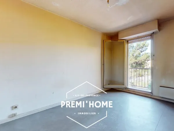 STUDIO A RENOVER A VENDRE VASARELY AIX EN PROVENCE