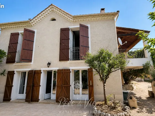 Maison à rénover le lavandou centre-ville proche plages