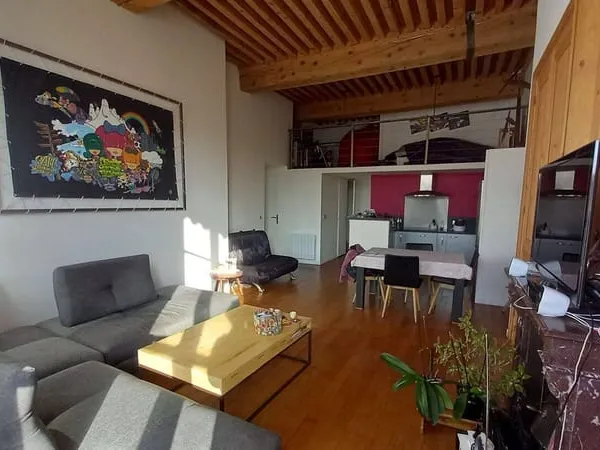 Appartement 1 pièce 76 m²