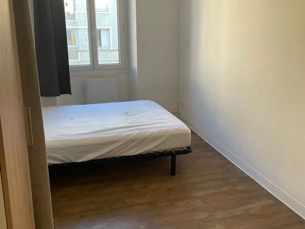 Loue T3 meublé colocation Toulon haute ville