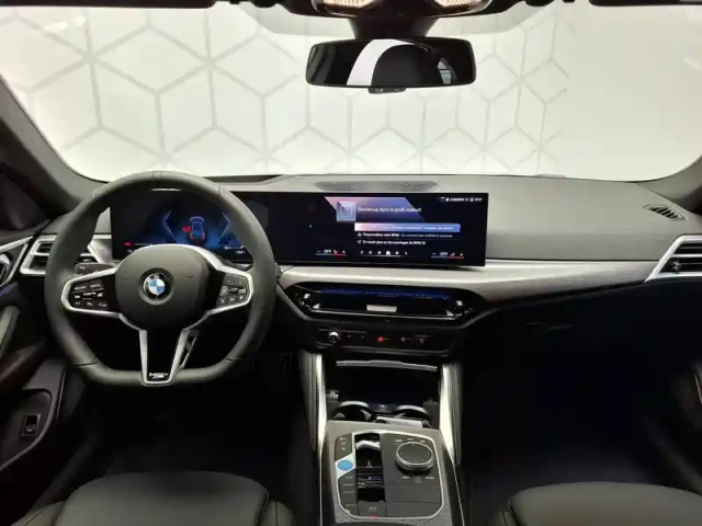 Bmw I4 edrive40 — photo 35